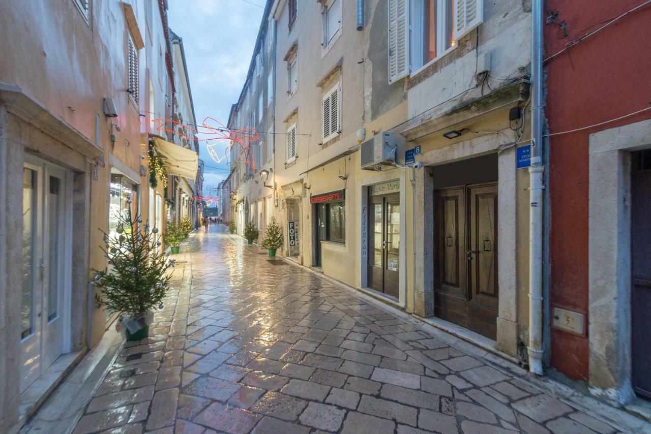 Studios & Apartments Porto Zadar Exteriör bild